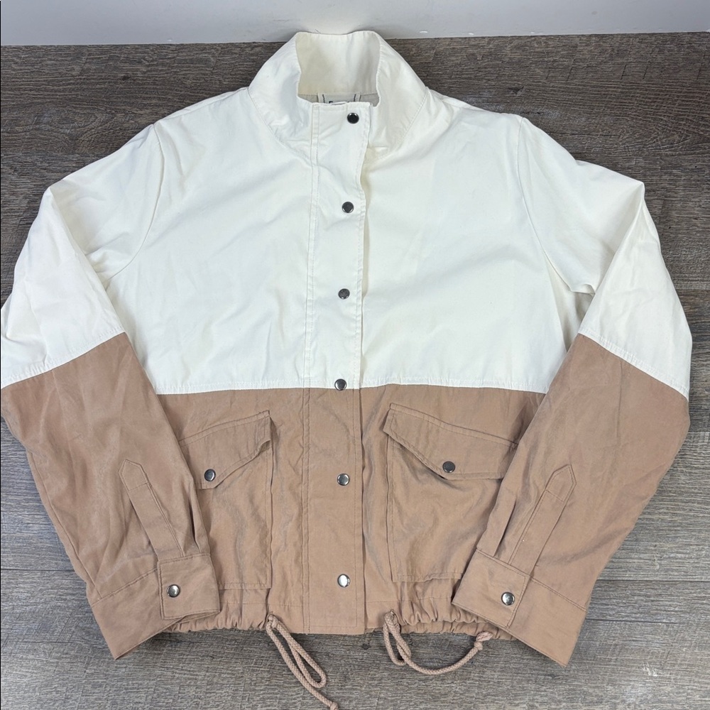 E & M Women’s Colorblock Utility Jacket – Cream & Tan – Size L